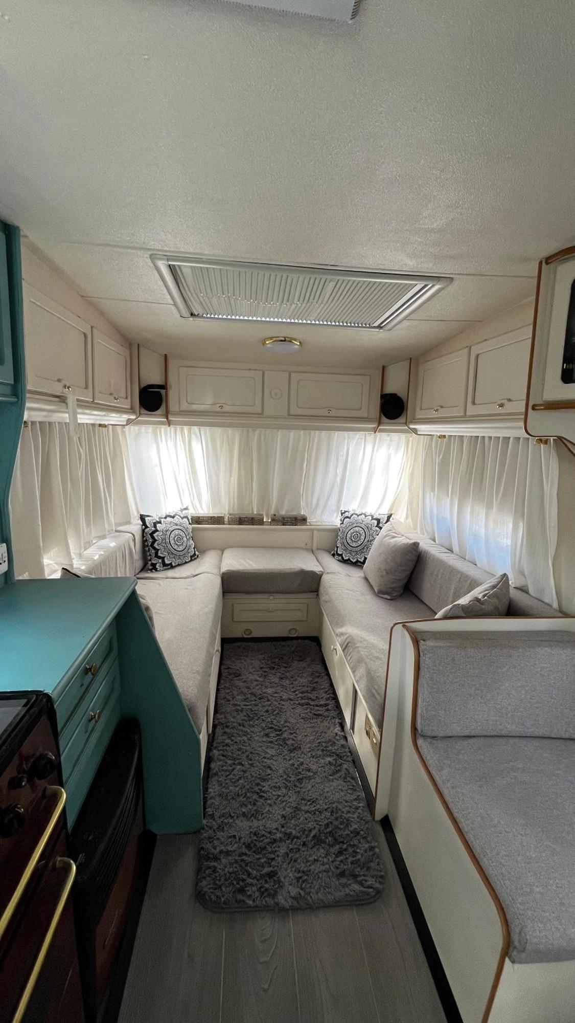 Caravan Albania Camping